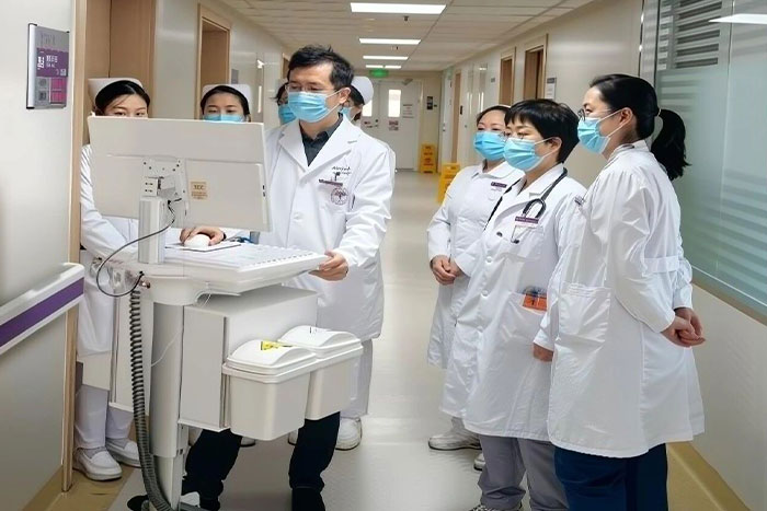 医疗动态丨体检报告亮红灯，“抽丝剥茧”解心忧——我院消化科快速确诊一例罕见“巨酶血症”患者